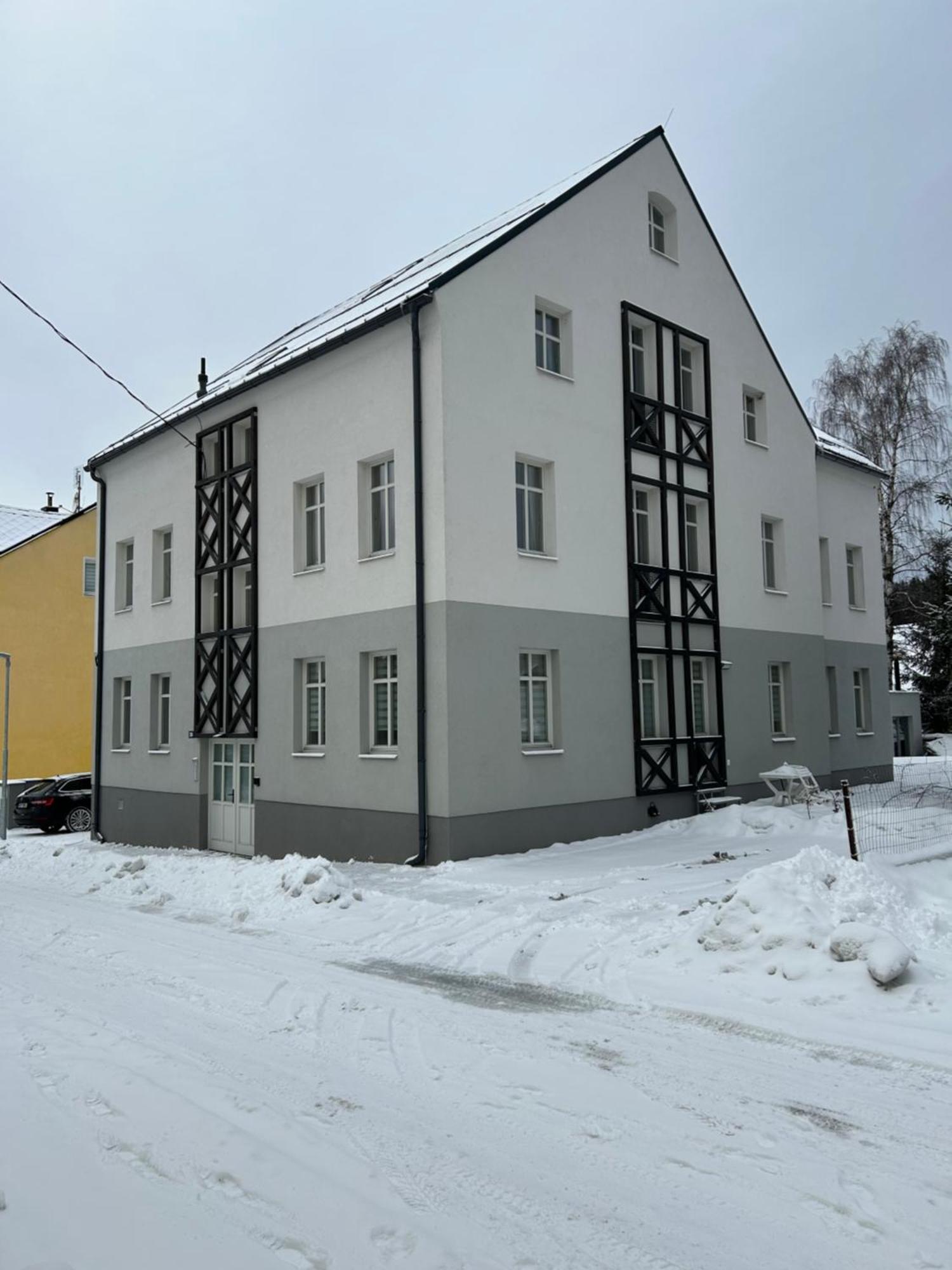Apartman Krusne Hory - Erzgebirge Horni Blatna Exterior photo